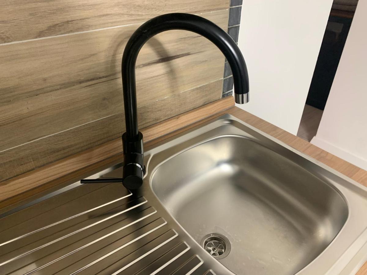 New Apartment 2 Minute From The Port リヴォルノ エクステリア 写真