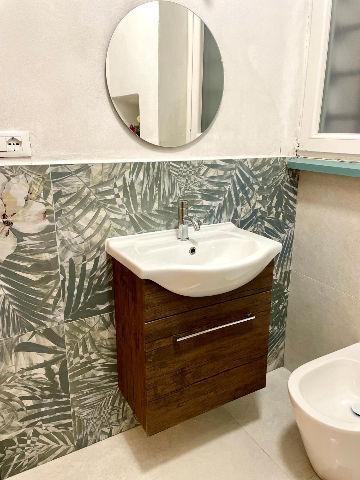New Apartment 2 Minute From The Port リヴォルノ エクステリア 写真